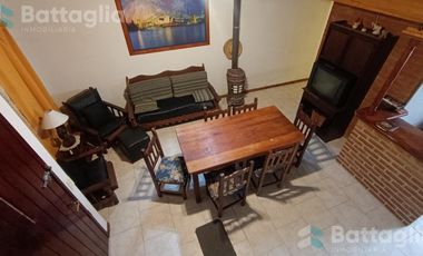 Duplex con parrilla y cochera en Costa Azul