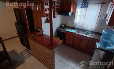 Duplex con parrilla y cochera en Costa Azul