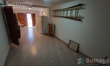 Duplex con parrilla y cochera en Costa Azul