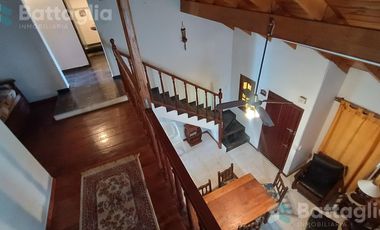 Duplex con parrilla y cochera en Costa Azul