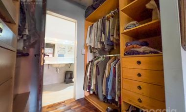 Sobre la mejor calle de Santa Rita, Casa con 4 Dormitorios, Parque, Pileta y Parrilla