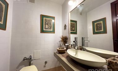 Sobre la mejor calle de Santa Rita, Casa con 4 Dormitorios, Parque, Pileta y Parrilla