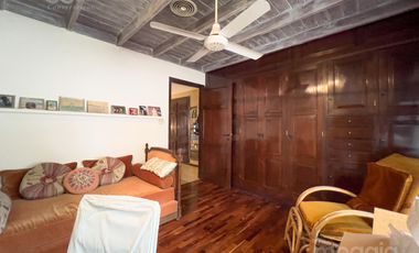 Sobre la mejor calle de Santa Rita, Casa con 4 Dormitorios, Parque, Pileta y Parrilla