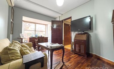 Sobre la mejor calle de Santa Rita, Casa con 4 Dormitorios, Parque, Pileta y Parrilla