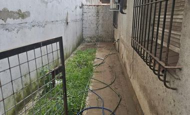 Pacheco - Zeballos al 1000 -  Casa lote propio para uso comercial y vivienda