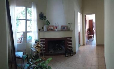 Casa en venta - 3 Dormitorios 1 Baño - Cochera - 1.200Mts2 - Junín