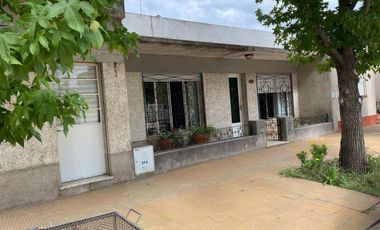 Casa en venta - 3 Dormitorios 1 Baño - Cochera - 1.200Mts2 - Junín