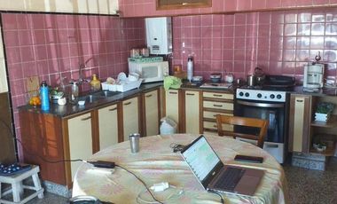 Casa en venta - 3 Dormitorios 1 Baño - Cochera - 1.200Mts2 - Junín