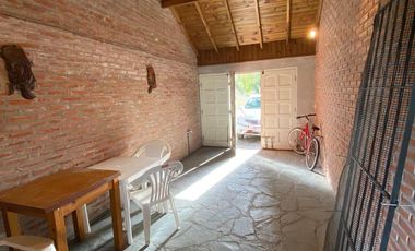 Casa en venta - 3 Dormitorios 2 Baños - Cochera - 300Mts2 - Santa Clara del Mar