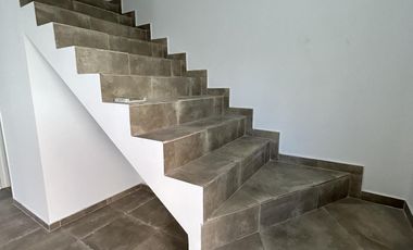 PH a estrenar, 3 ambientes, con cochera y patio