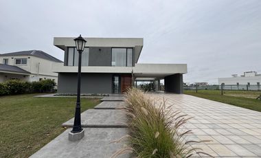 VENTA, CASA, SAN SEBASTIAN, AREA 7, LOTE AL 100