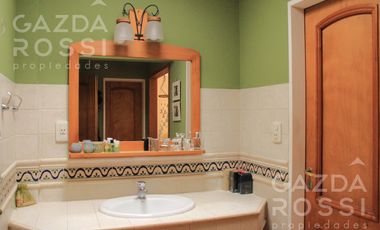 Casa en venta en Adrogue