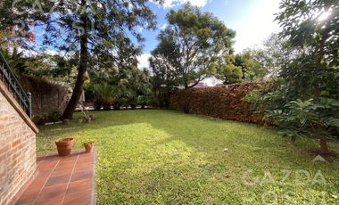 Casa en venta en Adrogue