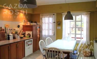 Casa en venta en Adrogue
