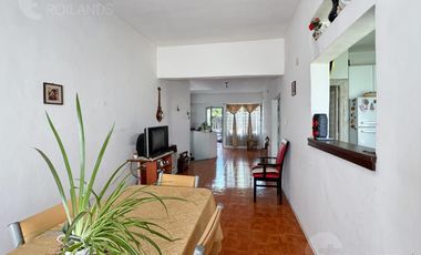 Venta PH 4 Ambientes en Planta Baja y Primer Piso en Villa Sarmiento