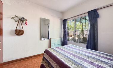 Venta PH 4 Ambientes en Planta Baja y Primer Piso en Villa Sarmiento