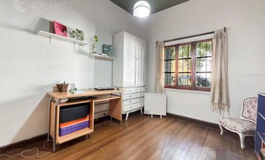 Venta PH 4 Ambientes en Planta Baja y Primer Piso en Villa Sarmiento