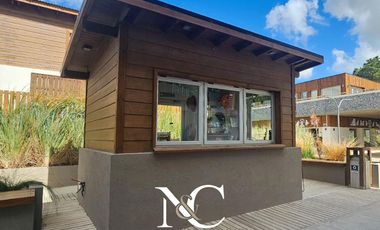 Góndola en Alquiler Paseo Comercial I de Costa Esmeralda