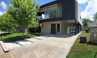Casa en  ALQUILER Altos de Hudson 2
