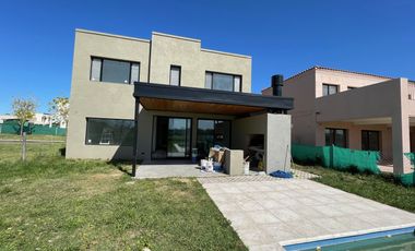 Casa - San Pablo EXCELENTE CASA DE 6 AMBIENTES!!!!!!!!!!!!