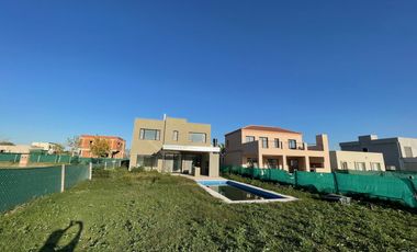 Casa - San Pablo EXCELENTE CASA DE 6 AMBIENTES!!!!!!!!!!!!