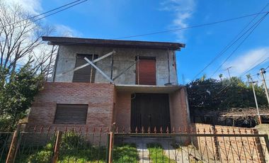 Casa en venta - 4 Dormitorios 3 Baños - Cochera - 503Mts2 - General Pacheco