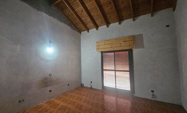 Casa en venta - 4 Dormitorios 3 Baños - Cochera - 503Mts2 - General Pacheco