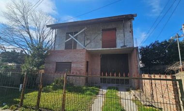 Casa en venta - 4 Dormitorios 3 Baños - Cochera - 503Mts2 - General Pacheco