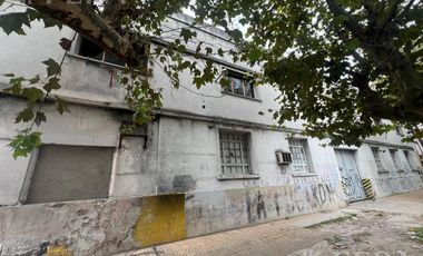 Venta de terreno de 1800 m2 en Villa Dominico