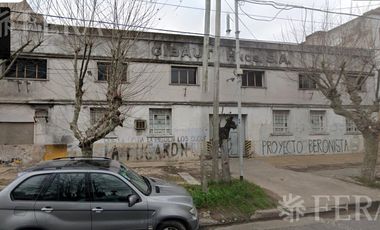 Venta de terreno de 1800 m2 en Villa Dominico