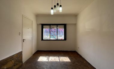 Departamento de 2 dormitorios en venta en La Plata