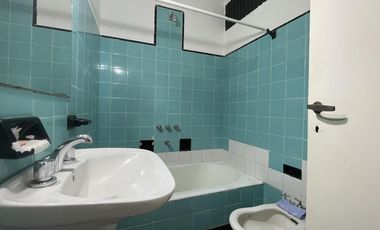 Departamento de 2 dormitorios en venta en La Plata