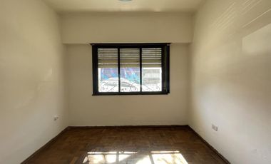 Departamento de 2 dormitorios en venta en La Plata