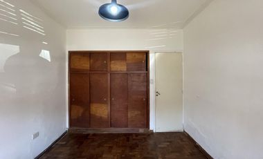 Departamento de 2 dormitorios en venta en La Plata