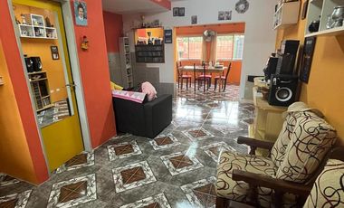 DUPLEX 4 AMB CON JARDIN Y COCHERA - CAMPANA