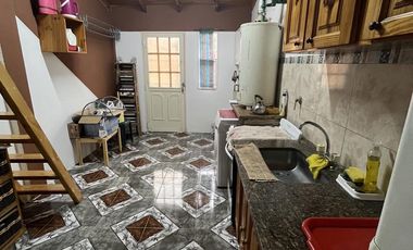 DUPLEX 4 AMB CON JARDIN Y COCHERA - CAMPANA