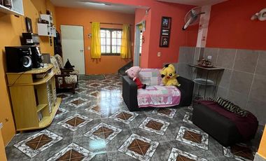 DUPLEX 4 AMB CON JARDIN Y COCHERA - CAMPANA
