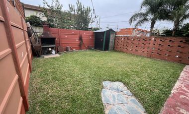 DUPLEX 4 AMB CON JARDIN Y COCHERA - CAMPANA
