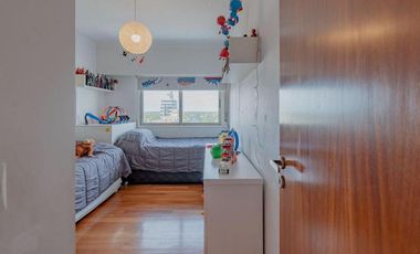 Departamento en venta - 4 Dormitorios 4 Baños - 182Mts2 - Lomas de Zamora
