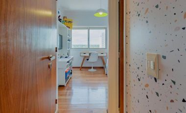 Departamento en venta - 4 Dormitorios 4 Baños - 182Mts2 - Lomas de Zamora
