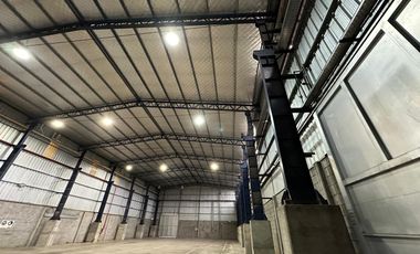 ALQUILER DEPOSITO 1900 M2  en  BENAVIDEZ TIGRE