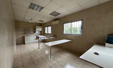 ALQUILER DEPOSITO 1900 M2  en  BENAVIDEZ TIGRE