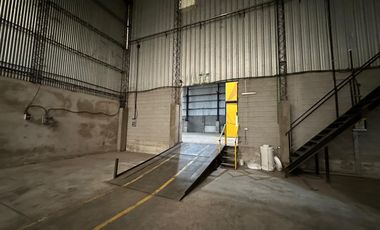 ALQUILER DEPOSITO 1900 M2  en  BENAVIDEZ TIGRE