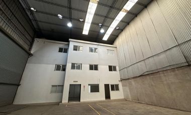 ALQUILER DEPOSITO 1900 M2  en  BENAVIDEZ TIGRE