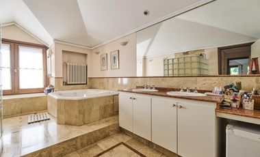 Casa en  VENTA - Las Lomas de Beccar - San Isidro