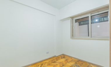 Departamento 4 amb. c/cochera apto crédito- San Telmo