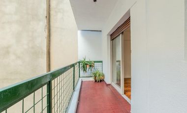 Departamento 4 amb. c/cochera apto crédito- San Telmo