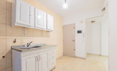 Departamento 4 amb. c/cochera apto crédito- San Telmo