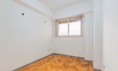 Departamento 4 amb. c/cochera apto crédito- San Telmo