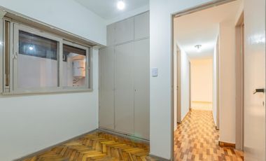 Departamento 4 amb. c/cochera apto crédito- San Telmo